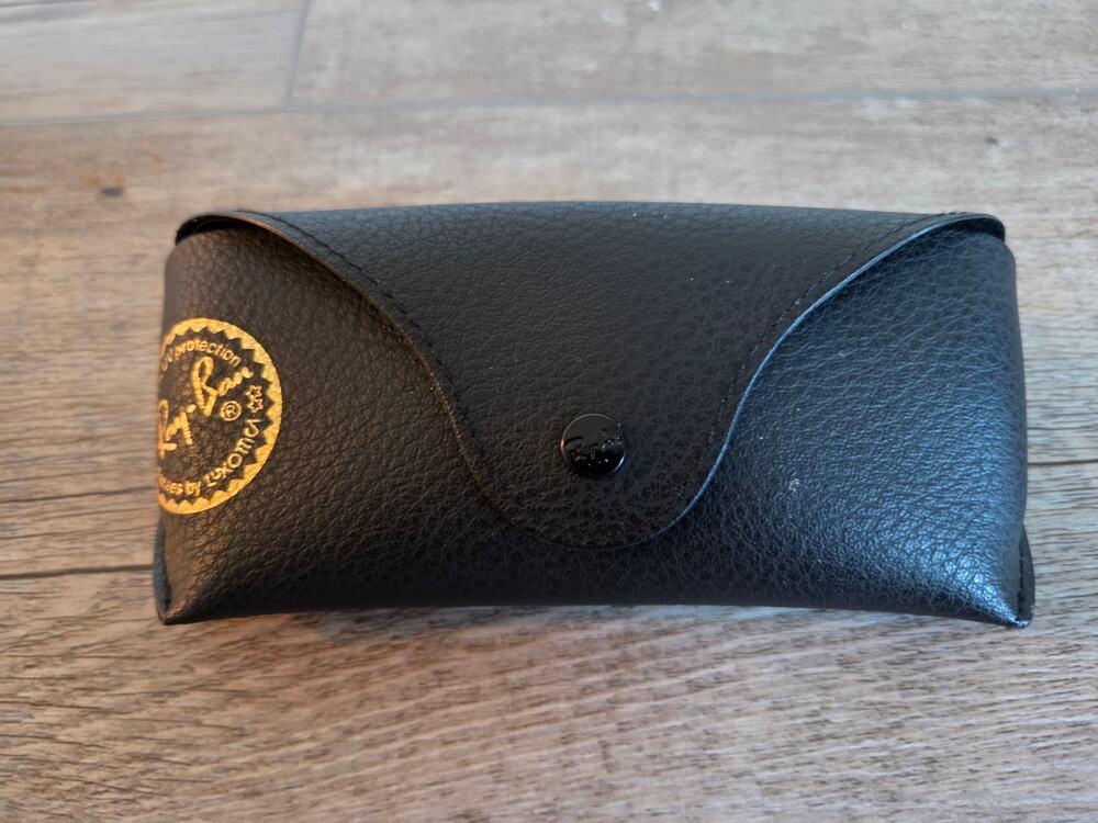 Authentic Ray-Ban Black Replacement Sunglasses Case & Sealed Cleaning Cloth